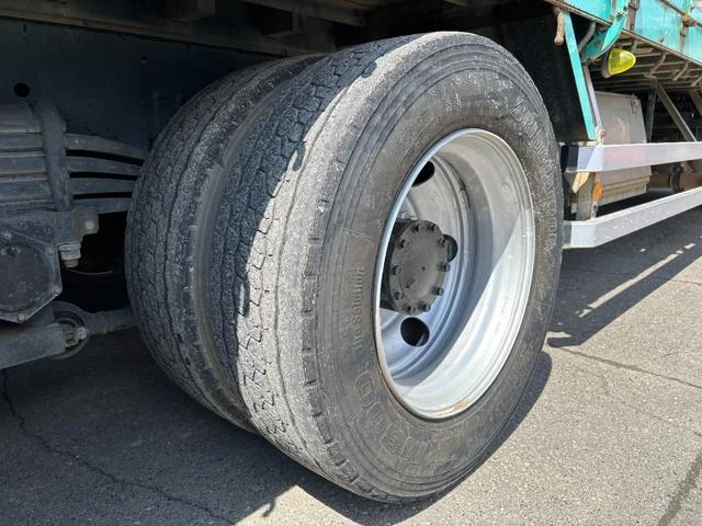 Nissan Diesel QUON 26