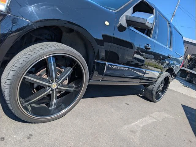 Lincoln NAVIGATOR 11