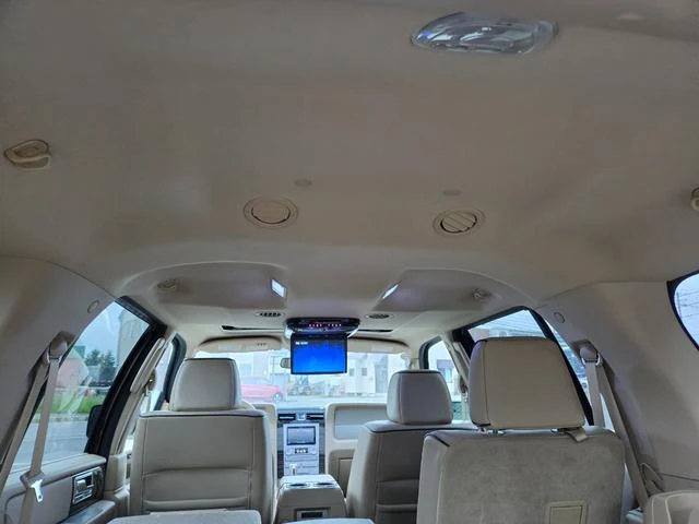 Lincoln NAVIGATOR 47