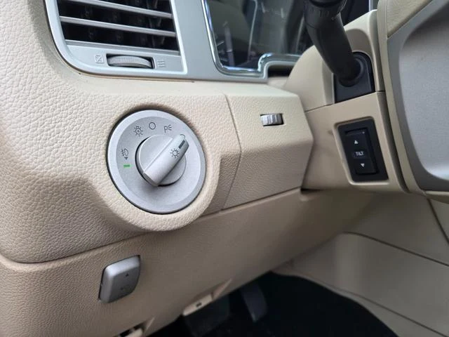 Lincoln NAVIGATOR 29