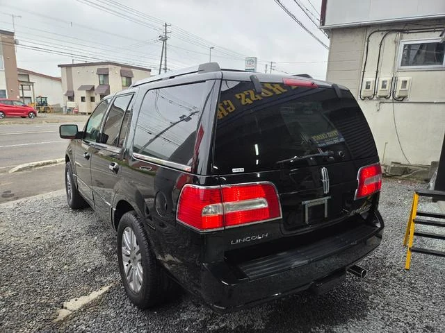 Lincoln NAVIGATOR 10