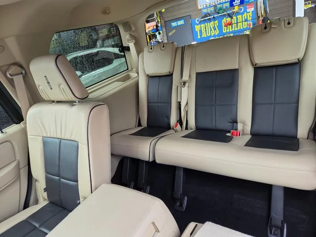 Lincoln NAVIGATOR 41