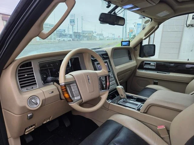 Lincoln NAVIGATOR 2