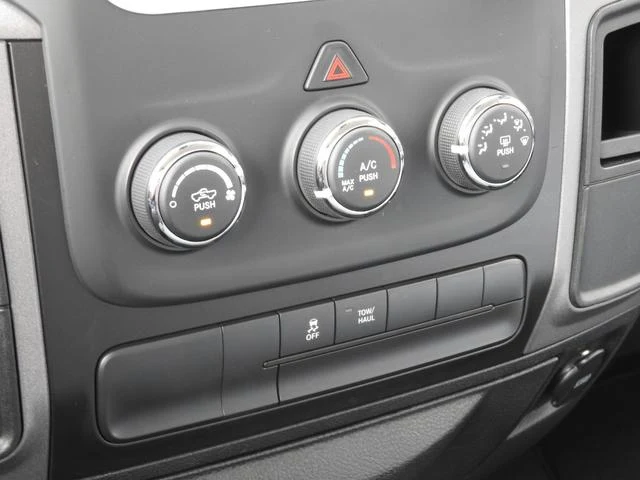 Dodge RAM 9