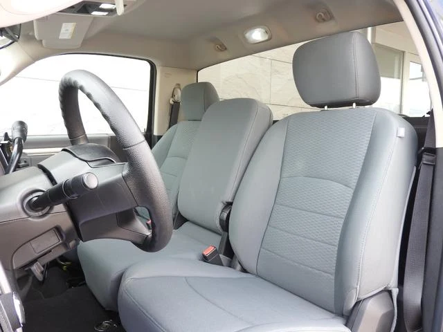 Dodge RAM 12