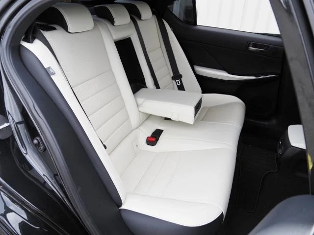 Lexus IS 31