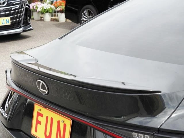 Lexus IS 16