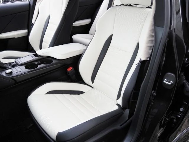 Lexus IS 28