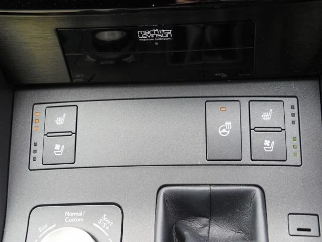 Lexus IS 44