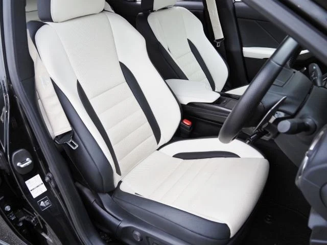 Lexus IS 26