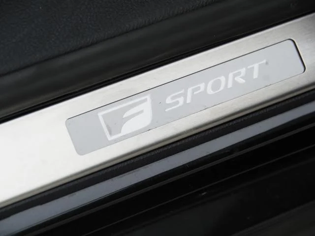 Lexus IS 54