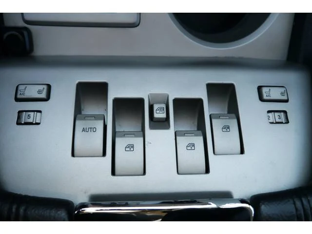 Lincoln NAVIGATOR 27