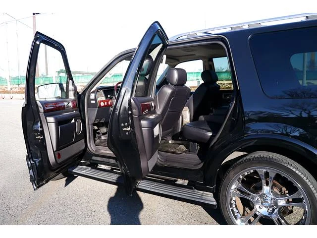 Lincoln NAVIGATOR 31
