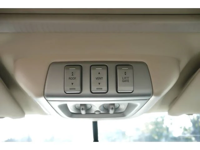 Lincoln NAVIGATOR 29