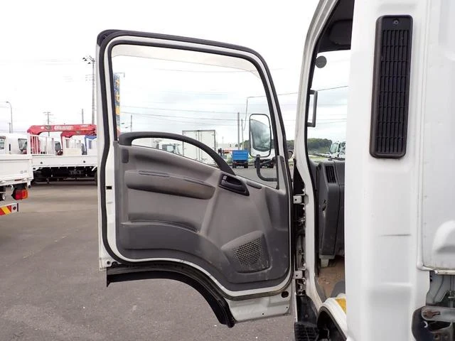 UD Trucks CONDOR 45