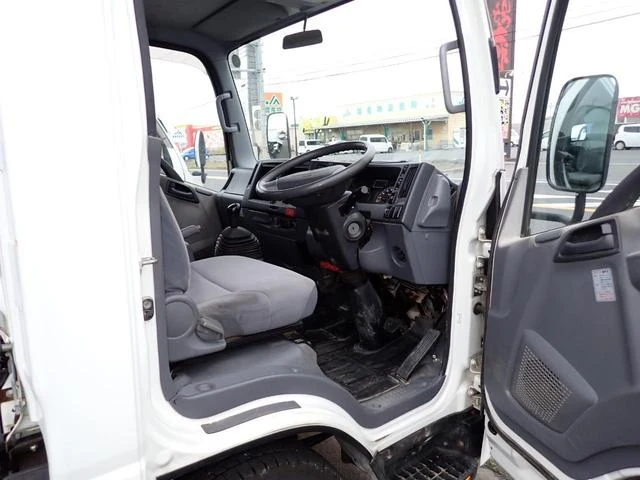 UD Trucks CONDOR 37