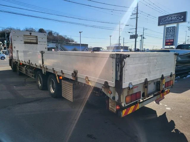 Nissan Diesel QUON 9
