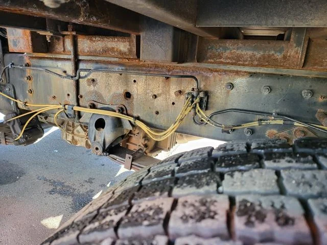 Nissan Diesel QUON 17