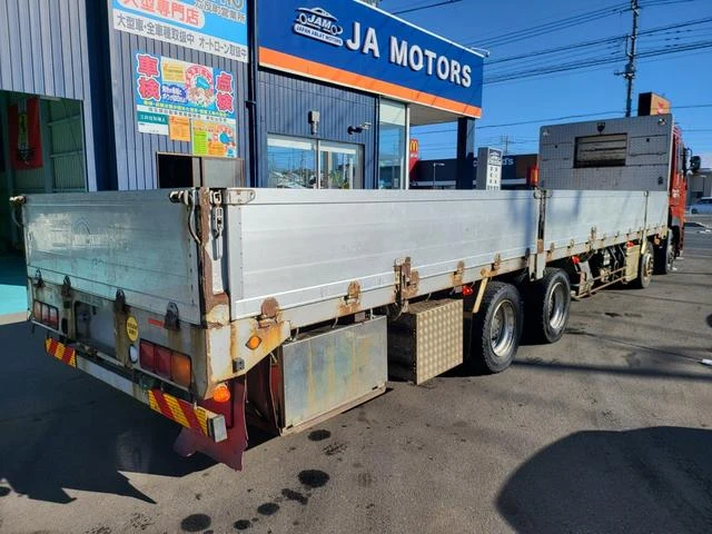 Nissan Diesel QUON 11