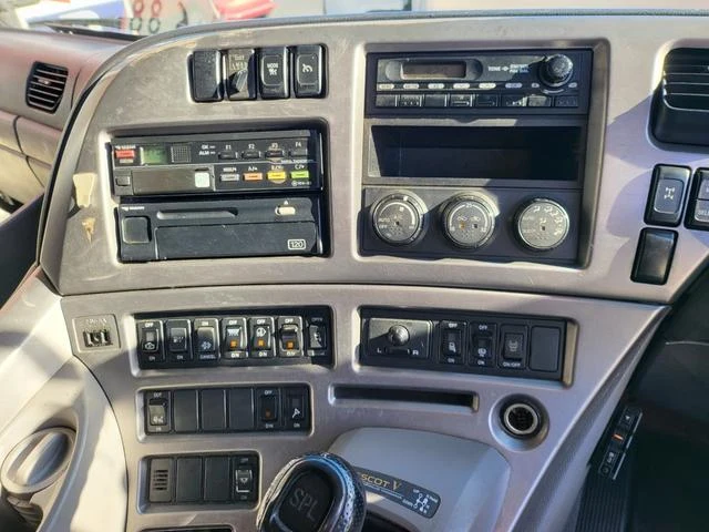 Nissan Diesel QUON 35