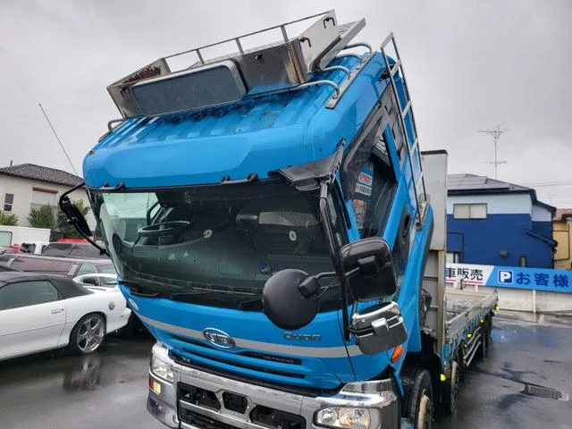 UD Trucks QUON 31