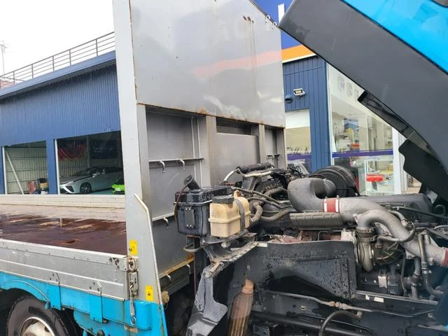 UD Trucks QUON 30