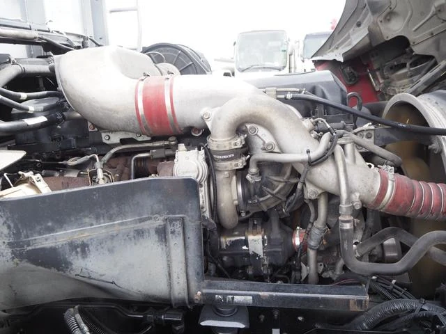 UD Trucks QUON 18