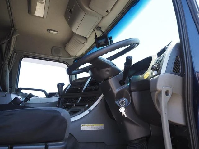 UD Trucks QUON 65
