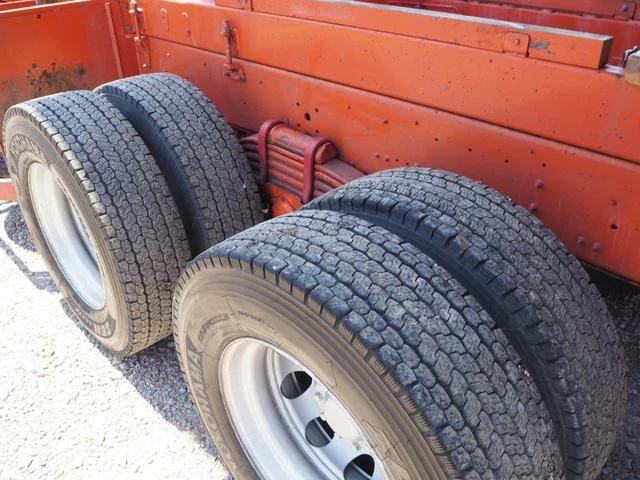 UD Trucks QUON 37