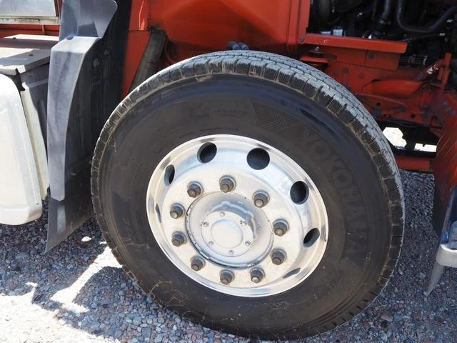 UD Trucks QUON 13