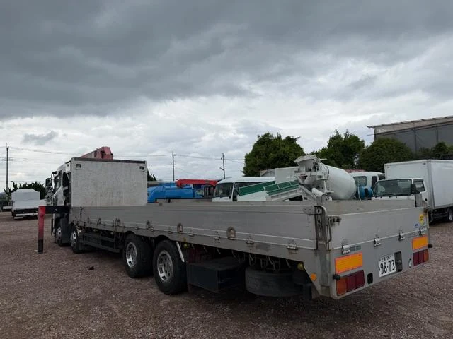 UD Trucks QUON 4