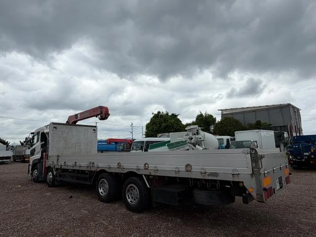 UD Trucks QUON 40