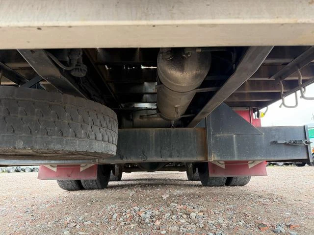 UD Trucks QUON 22