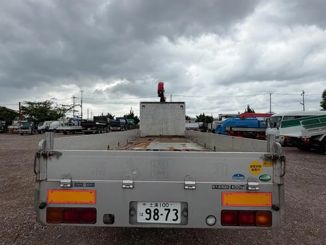 UD Trucks QUON 41