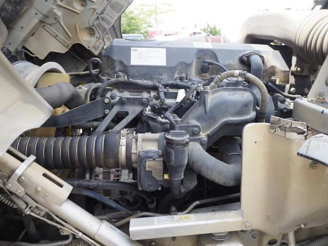 UD Trucks QUON 47