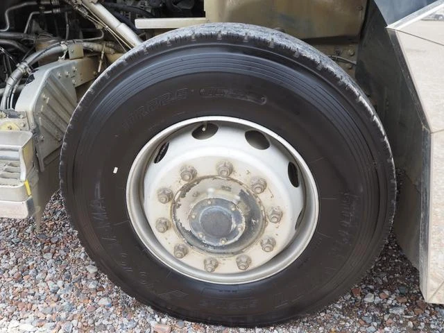 UD Trucks QUON 45