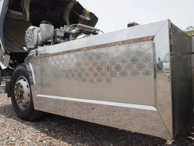 UD Trucks QUON 42