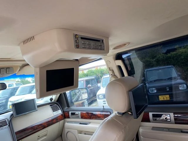 Lincoln NAVIGATOR 61