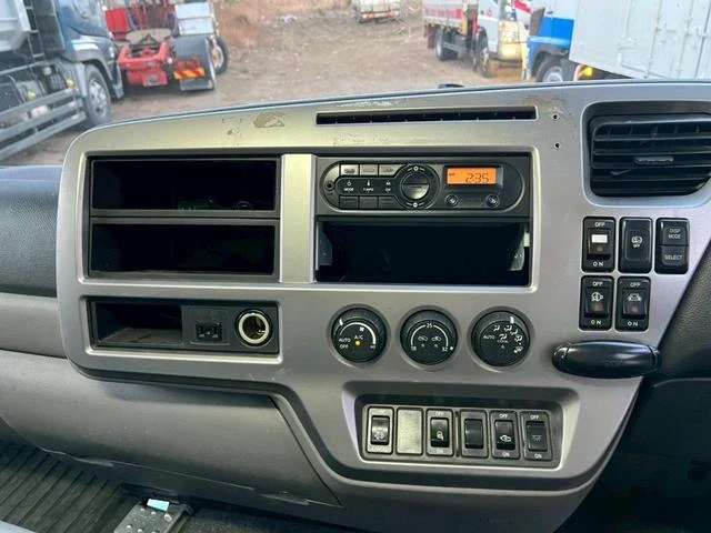 UD Trucks CONDOR 67