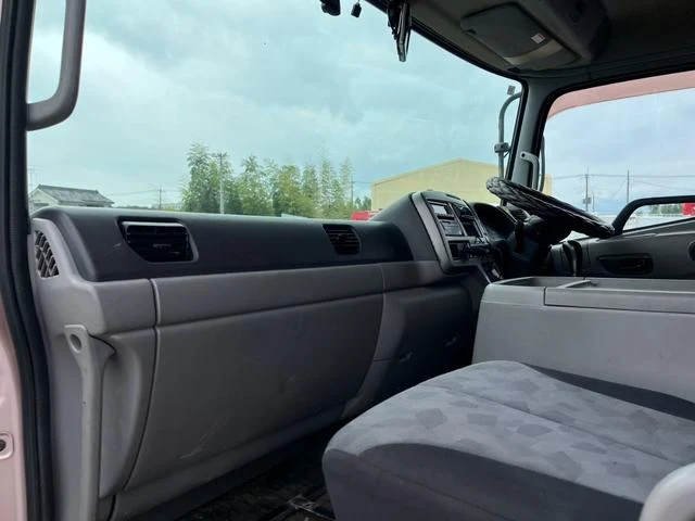 UD Trucks CONDOR 66