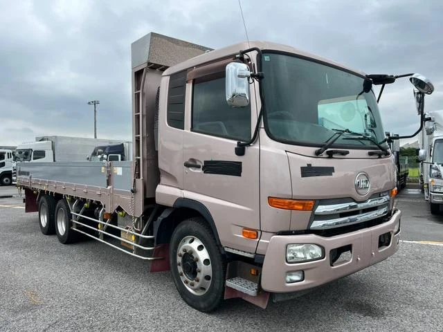 UD Trucks CONDOR 4