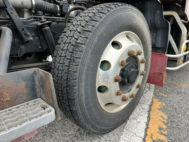 UD Trucks CONDOR 32