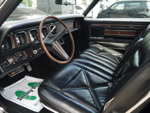 Lincoln MARK III 8