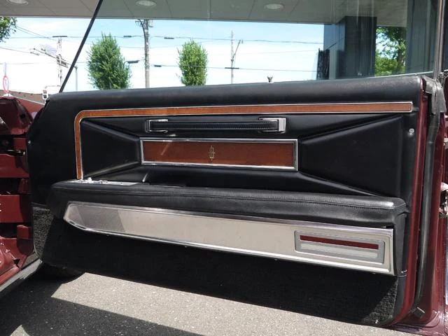 Lincoln MARK III 12
