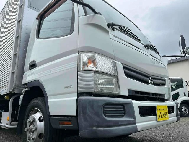 Mitsubishi Fuso CANTER 26