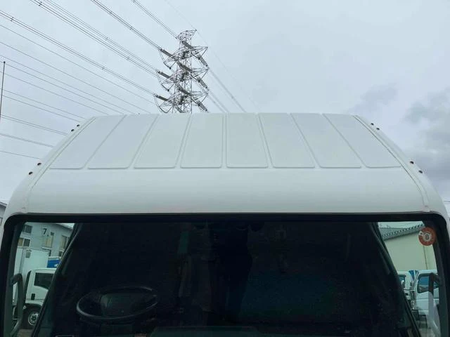 Mitsubishi Fuso CANTER 38