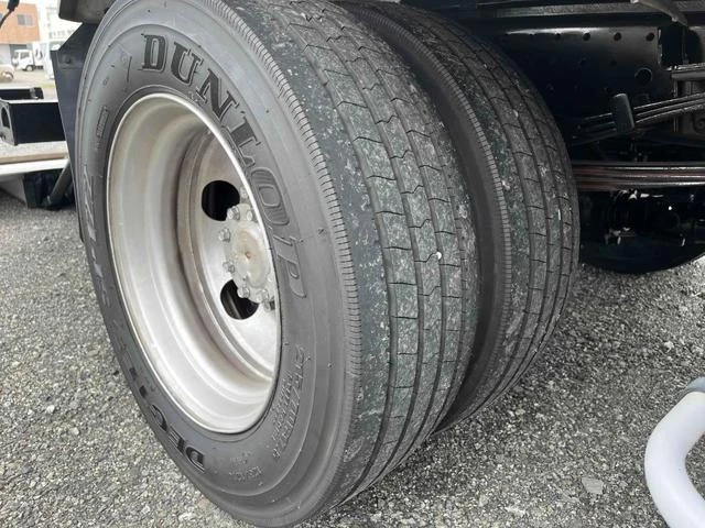 Mitsubishi Fuso CANTER 20