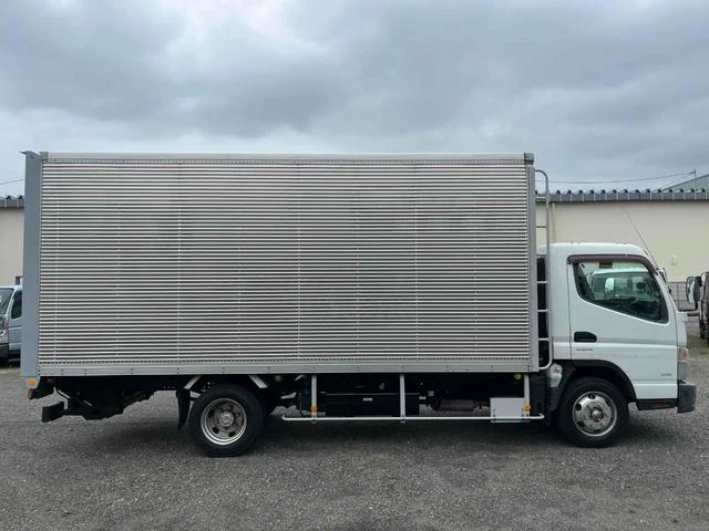 Mitsubishi Fuso CANTER 3