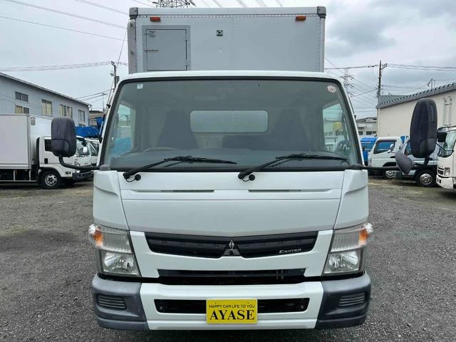 Mitsubishi Fuso CANTER 2