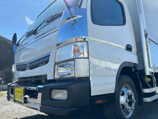 Mitsubishi Fuso CANTER 25